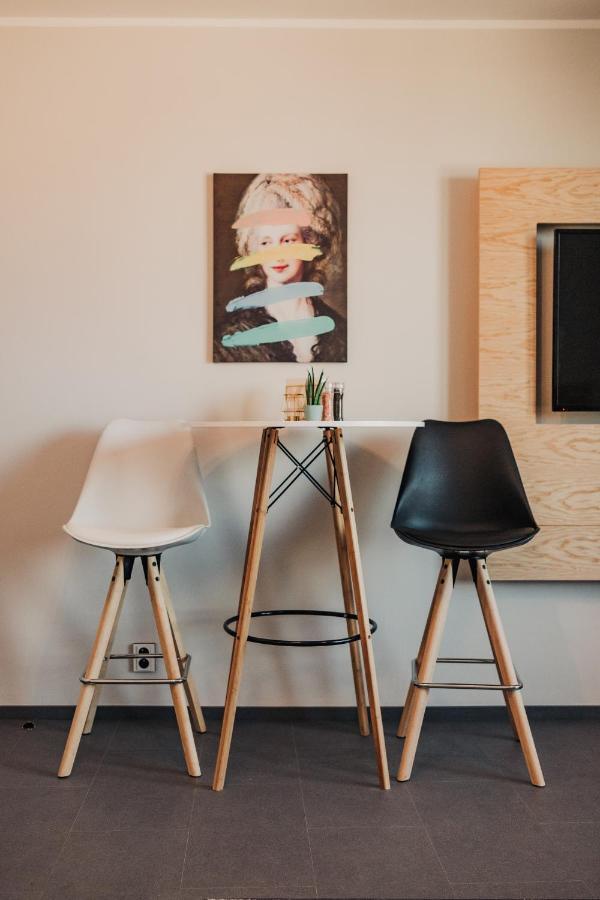 Beautiful New Studio, 400M From The Square Apartment Plzen Exterior photo