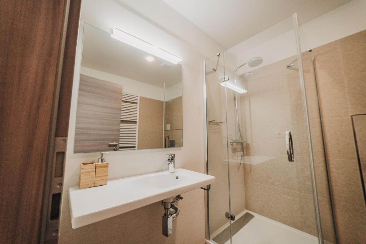 Beautiful New Studio, 400M From The Square Apartment Plzen Exterior photo